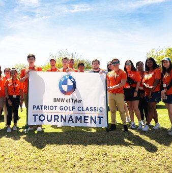 volunteers at Patriot Golf Classic