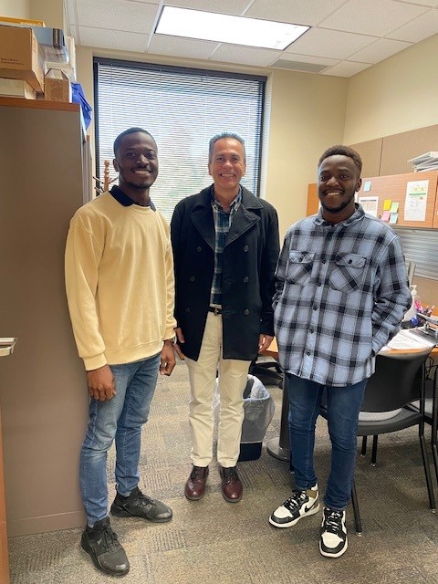 UT Tyler engineering team members with Dr. Fumo