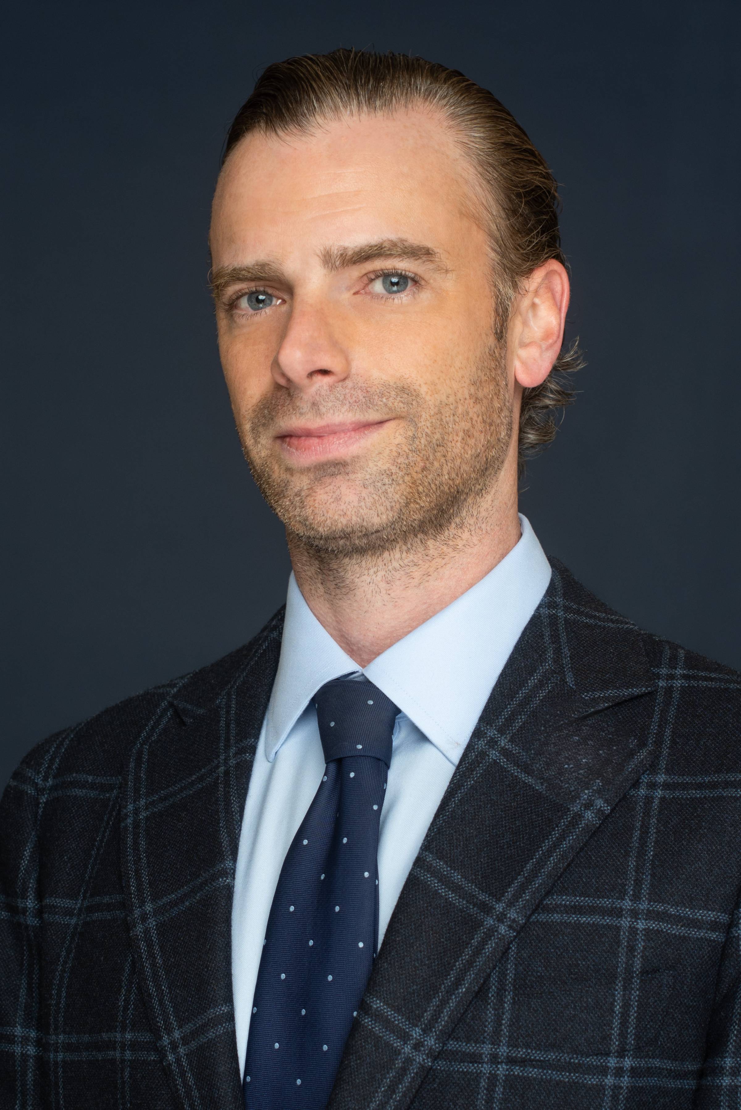 Dr. Robert DeHaas