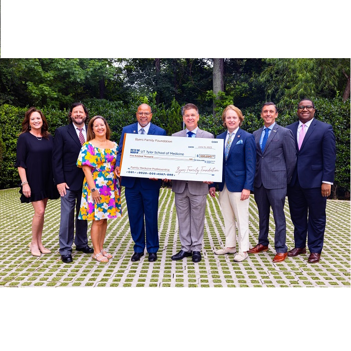 UT Tyler accepts a $500,000 gift from the Byers Foundation to establish professorships in the School of Medicine.