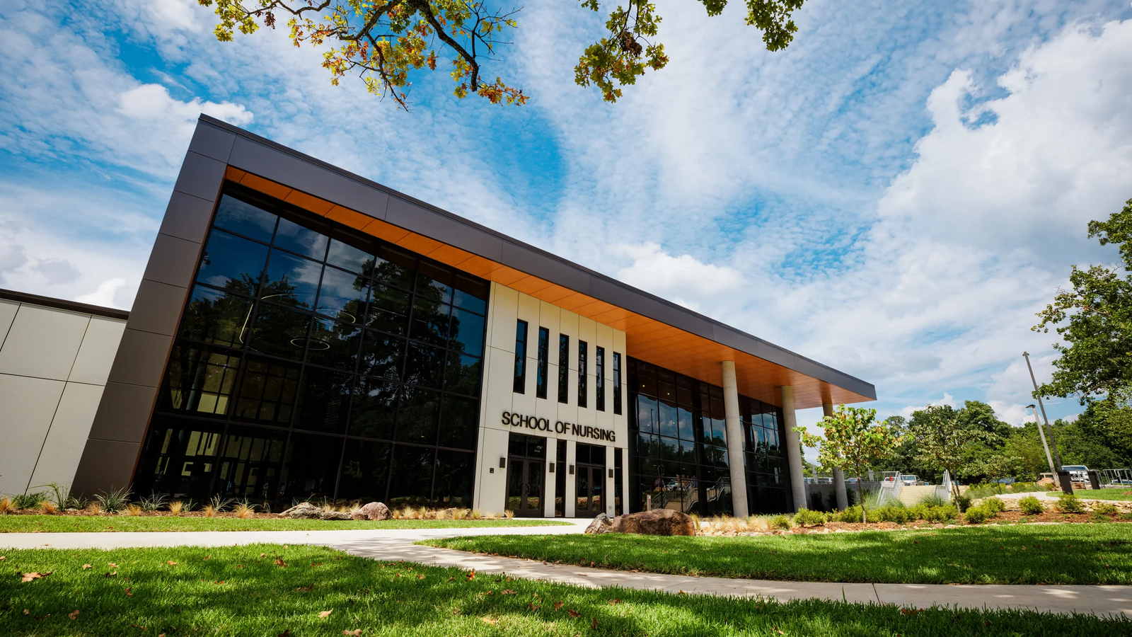 UT Tyler School of Nursing Exterior